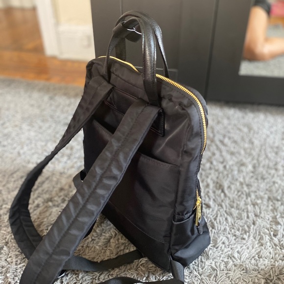 New - Picture 2 of 4